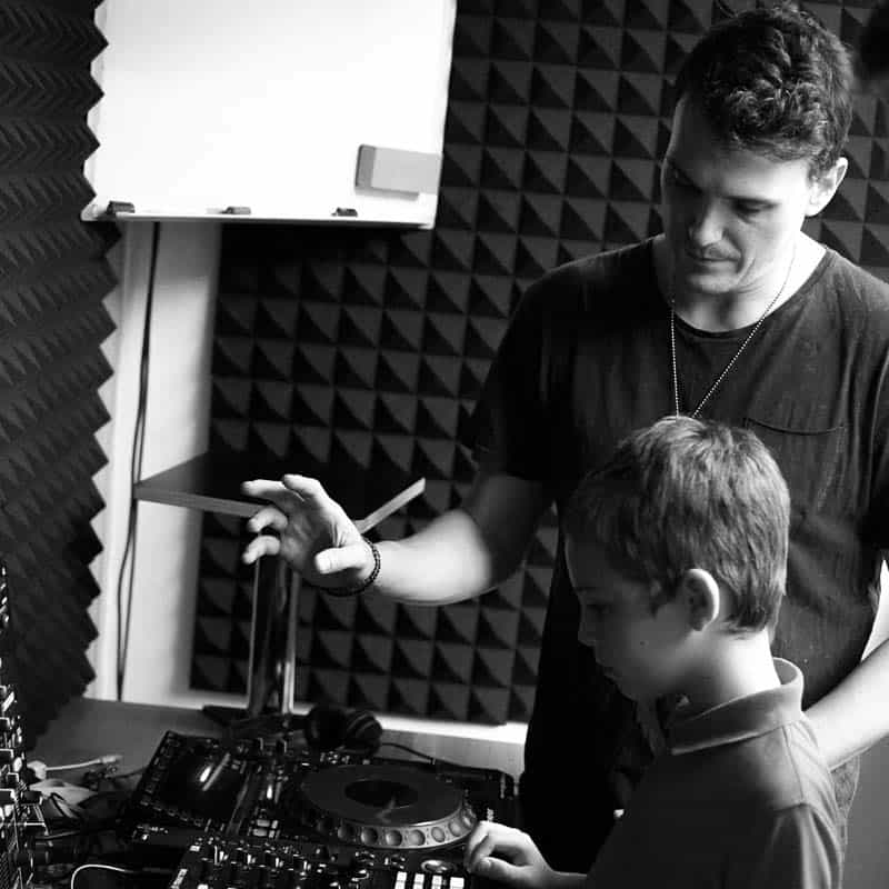 Kids-DJ-4